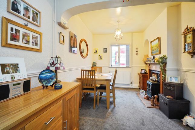 9, Station Drive, Swadlincote photo 4