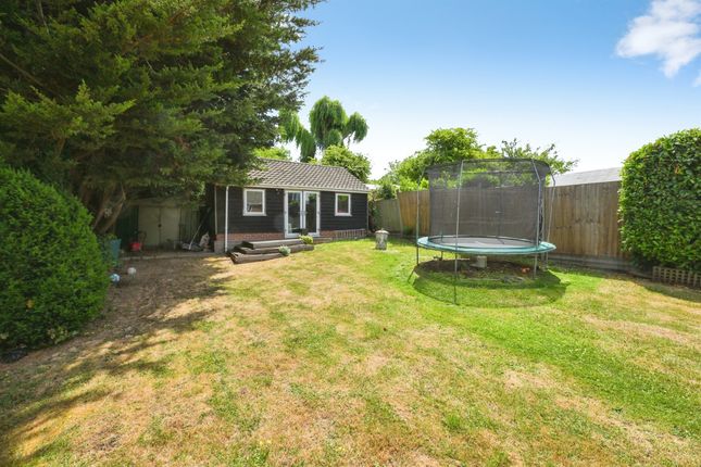 22, Pecks Hill, Waltham Abbey photo 3