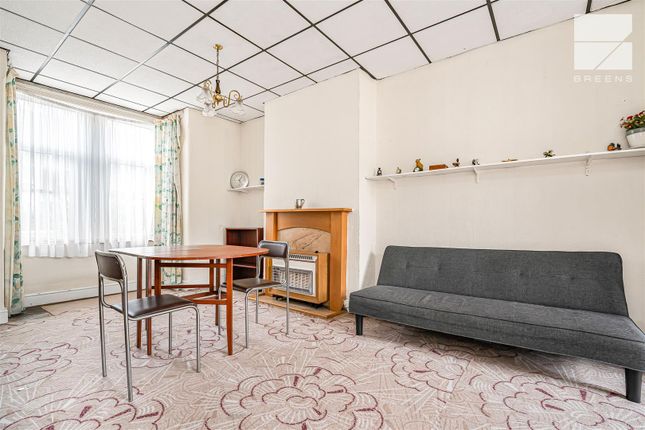 110, Winchester Road, London photo 3