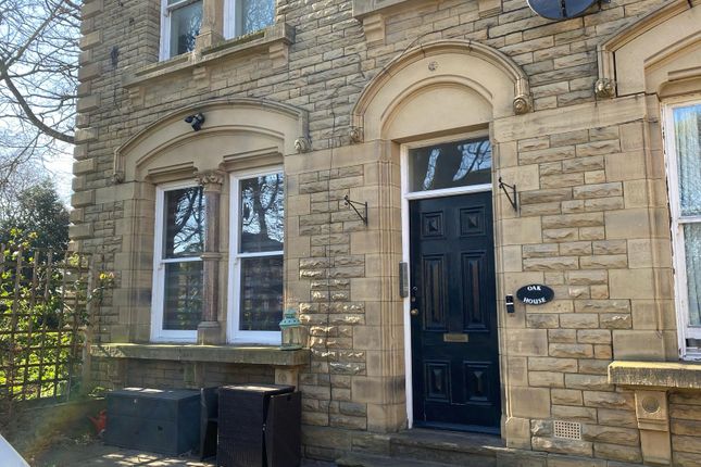 Thumbnail Flat to rent in Park Road, Earlsheaton, Dewsbury