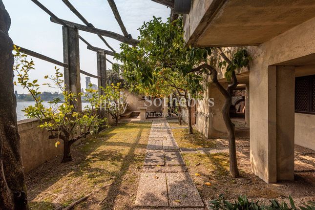 Villa for sale in Via Statale Gardesana, Toscolano-Maderno, Lombardia