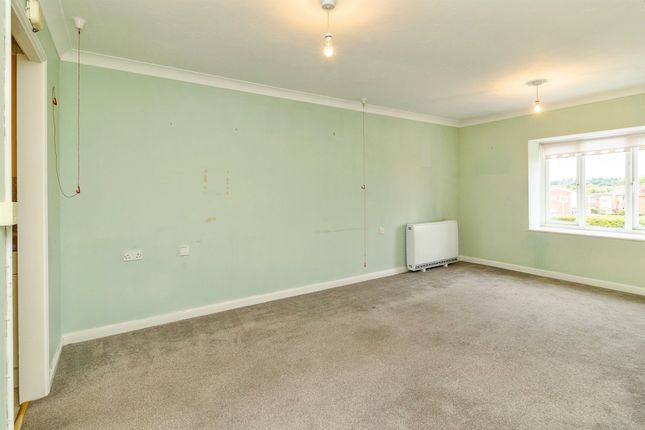 34, Laburnum Court, Leighton Buzzard photo 4