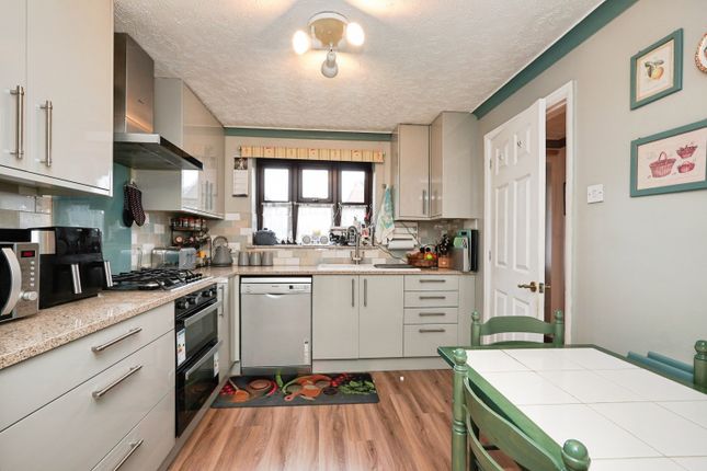31, Primrose Drive, Ashford photo 2