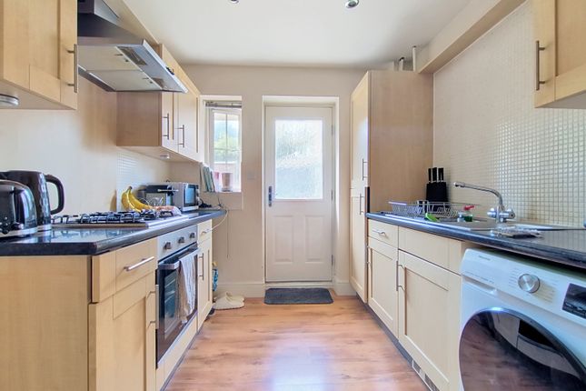 9, Cuniver Court, Liversedge photo 3