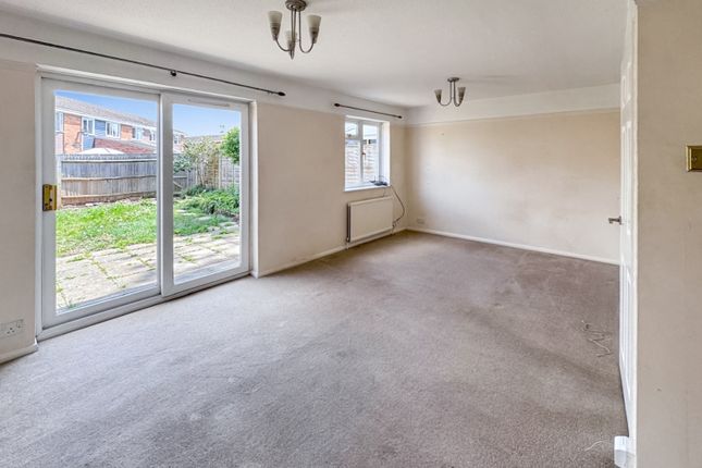 13, Alma Road, Bordon photo 2