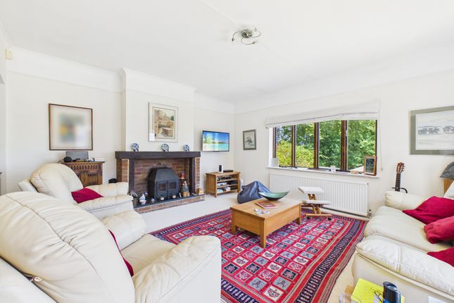 48 Frieth Road, Marlow photo 2