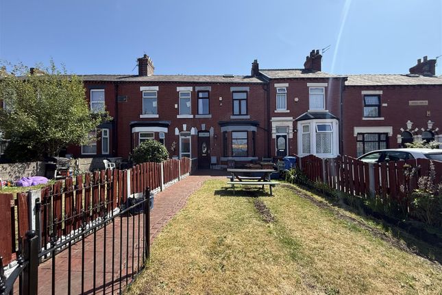 23, Queen Square, Ashton-Under-Lyne photo 2