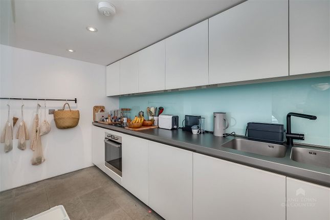 Flat for sale in The Brewhouse, Royal William Yard, Stonehouse