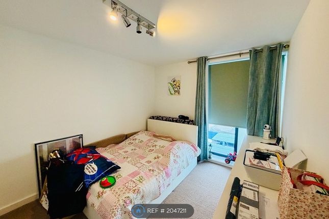 Flat, Brickdale House Swingate, Stevenage photo 5