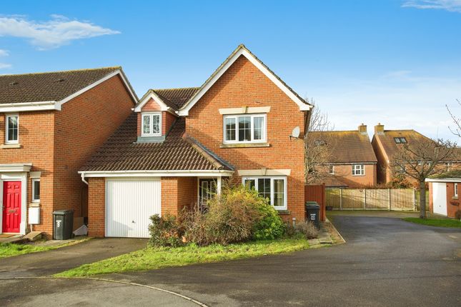 Thumbnail Detached house for sale in White Tree Close, Fair Oak, Eastleigh