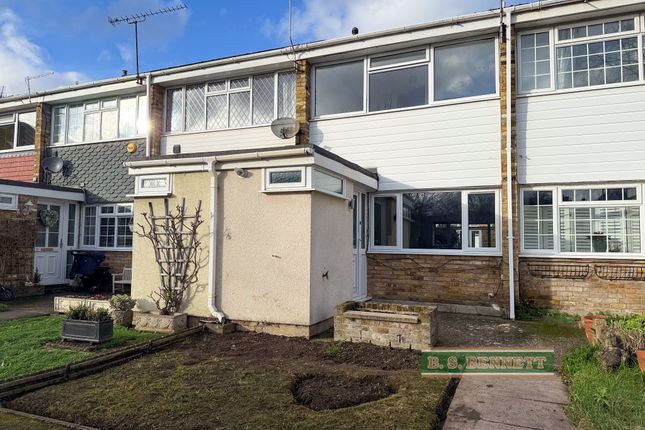 2-bed terraced on 13 Windsor Road, Wraysbury, £430,000