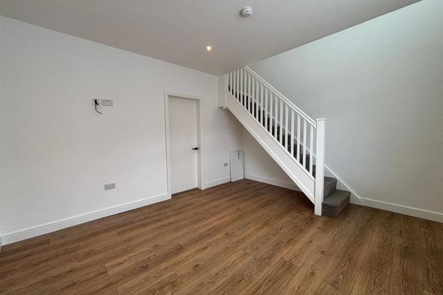 8, St. Tydfils Avenue, Merthyr Tydfil photo 4