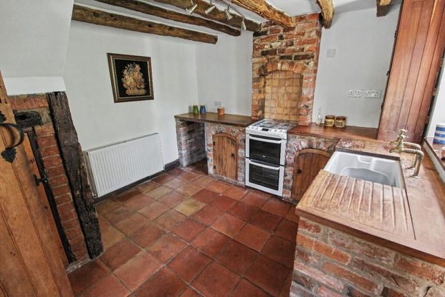 6, Seggs Lane, Alcester photo 2