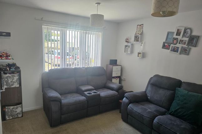 8, Poldory View, Redruth photo 4