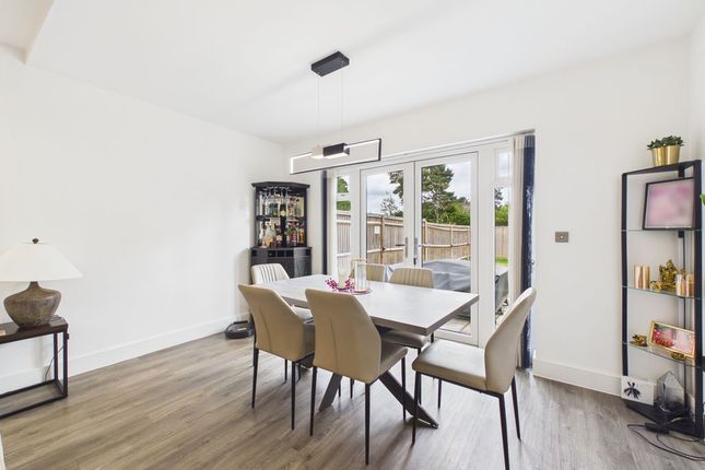 12, Porkele Place, Caterham photo 3