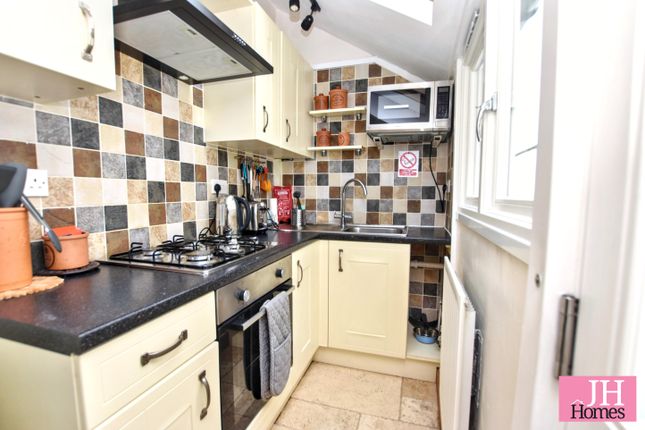 16, Sun Street, Ulverston photo 3