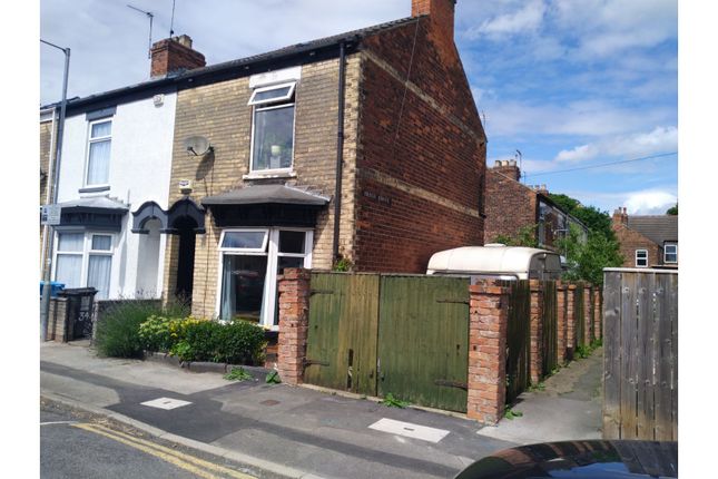 End terrace house for sale in Perth Street, Hull