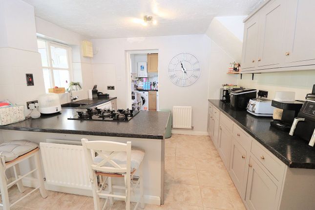 20, Collingwood, Farnborough photo 4