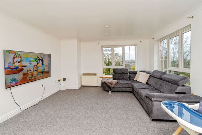 128, Essington Way, Wolverhampton photo 4