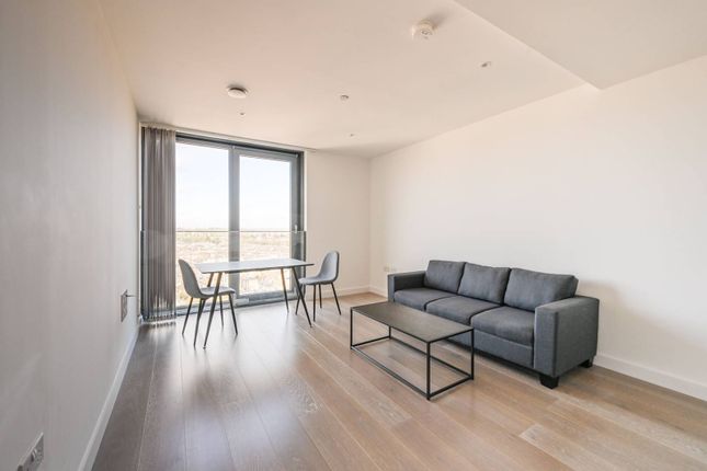 Thumbnail Flat to rent in City North East Tower, Finsbury Park, London
