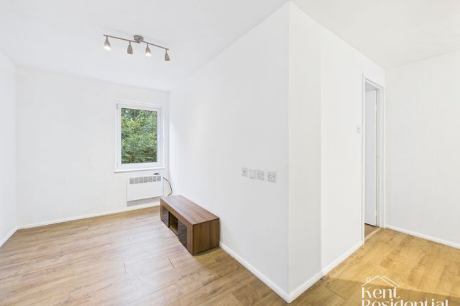 140 Linden Road, Maidstone photo 2