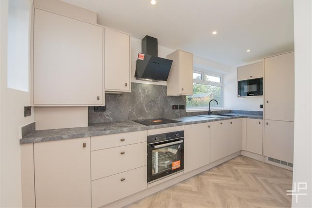 15, Cherry Tree Road, Warrington photo 4