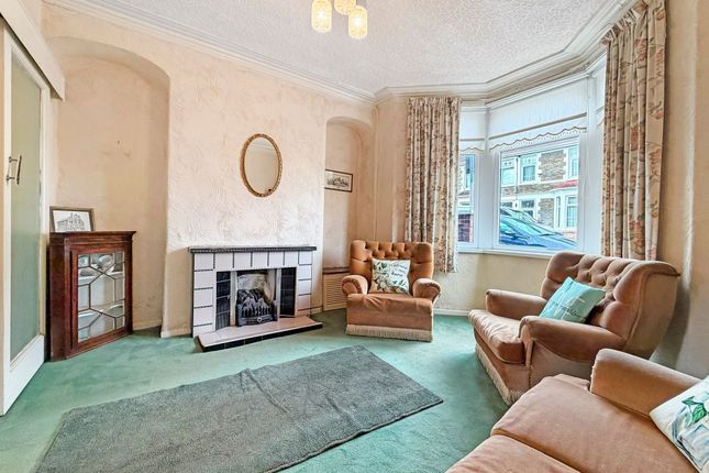 39 Ludlow Street, Caerphilly photo 4