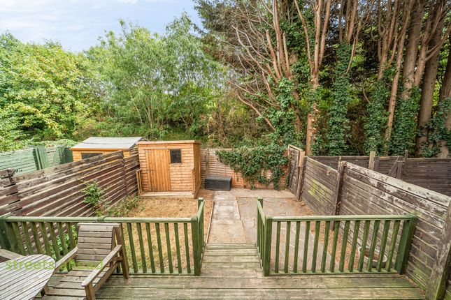 11, Trenholme Terrace, London photo 4