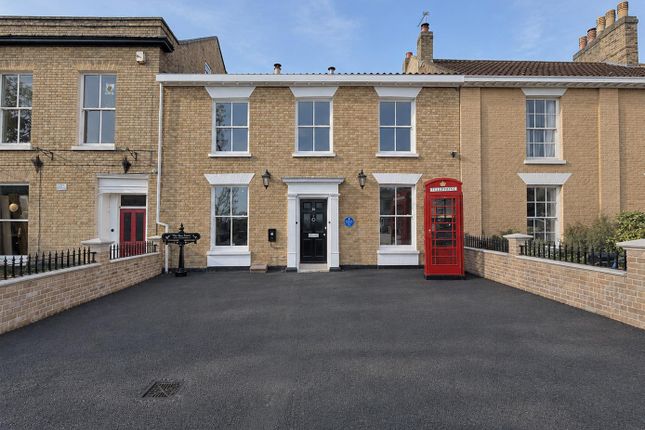4-bed house on Southtown Road, Great Yarmouth, £375,000