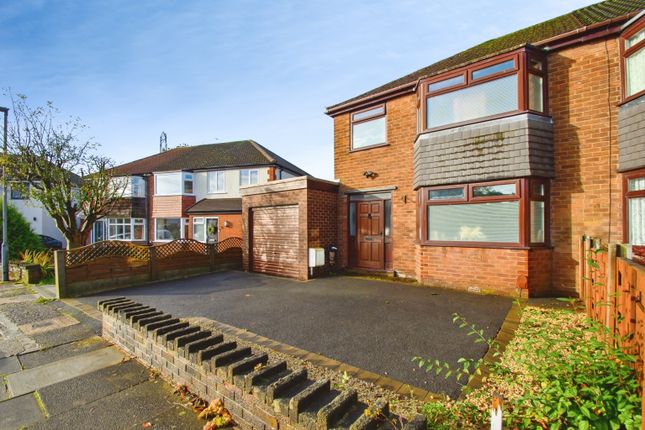 13, Brookside Crescent, Bury photo 2