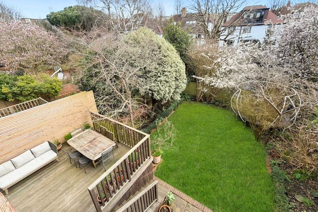 50 York Avenue, Hove photo 2
