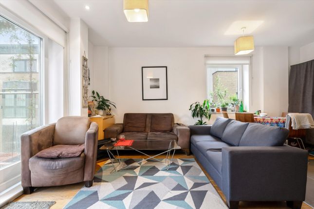 Flat for sale in Forge Square, Canary Wharf, London