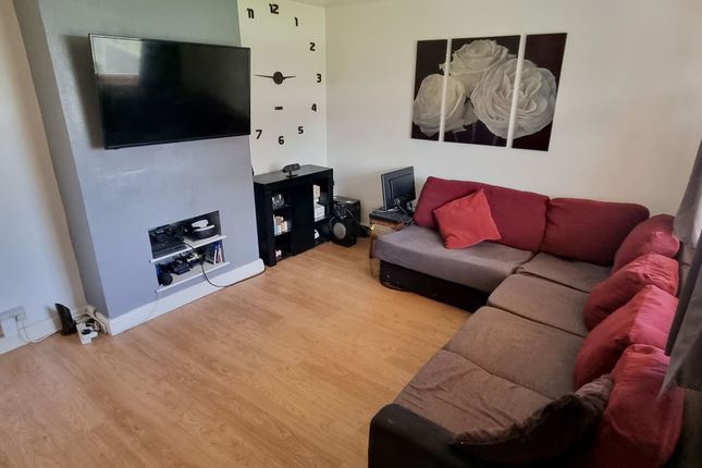 34 Hammerwater Drive, Warsop, Mansfield photo 3