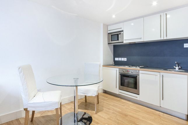 Flat to rent in Nell Gwynn House, Sloane Avenue