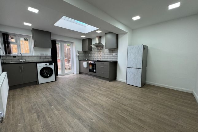23a, Kinsdale Drive, Leicester photo 2