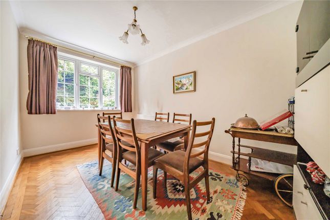 Little Spinney,, South Hill, Chislehurst photo 4