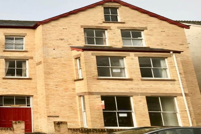 Thumbnail Flat to rent in Flat 2, Cambrian House, Llandrindod Wells