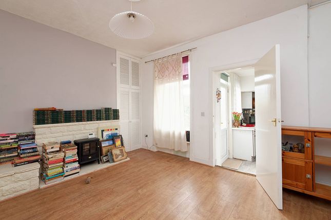 Melville Place, Carluke photo 2