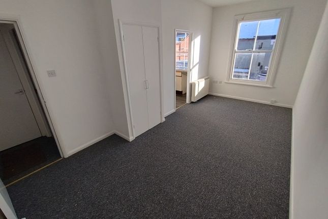 Flat C, 28, Market Street, Telford photo 2