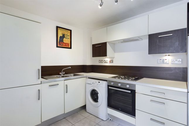 Flat for sale in Bow Connection, 85 Fairfield Road