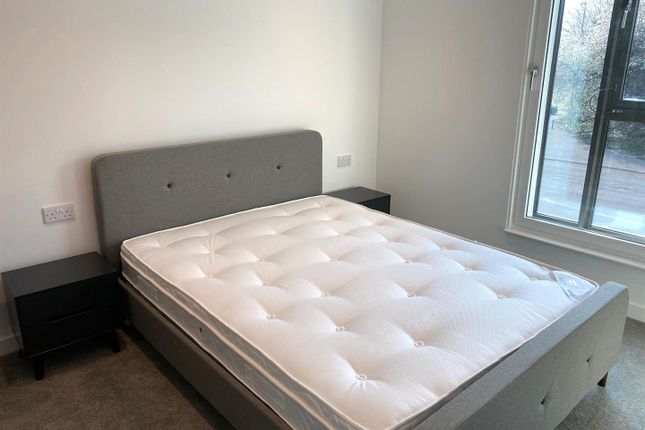 Bed2.Jpg