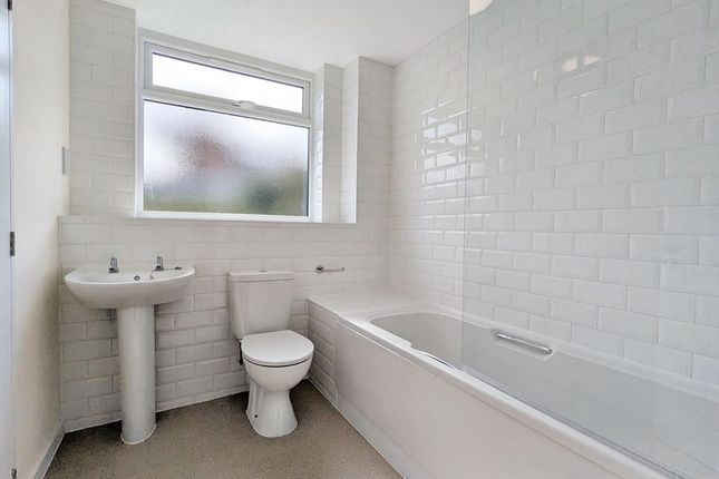 13 Torbay Court, Marina Drive, Brixham photo 4