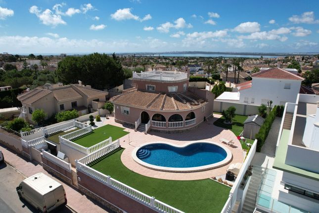 Villa for sale in Calle Alicante, 8, 03178 Cdad. Quesada, Alicante, Spain
