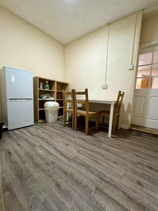 Flat to rent in Clare Street, Cardiff