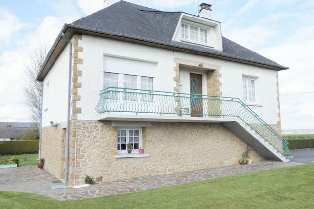 Detached house for sale in Parigny, Basse-Normandie, 50600, France