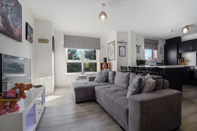 38 Kaims Crescent, Livingston, Livingston photo 4