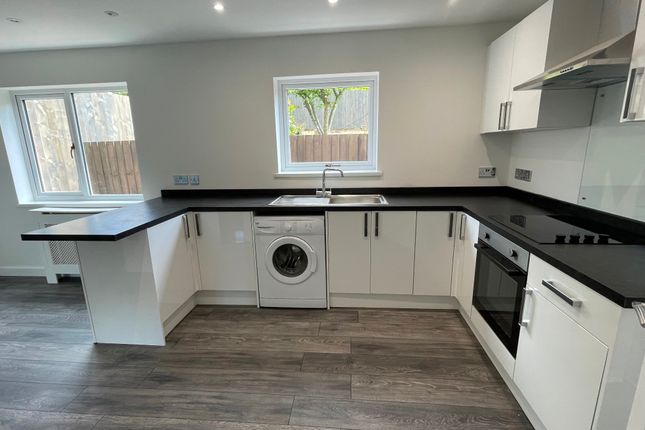 80 Gorsfach, Llanelli photo 4