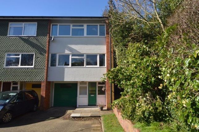 Thumbnail Property to rent in Hillside Road, St Albans