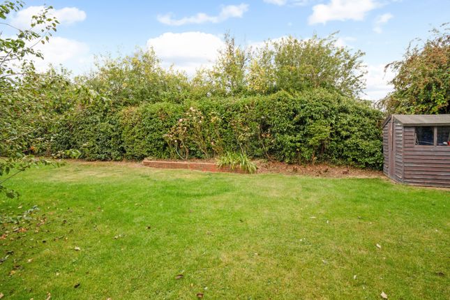 20, Broad Close, Barford St. Michael photo 4