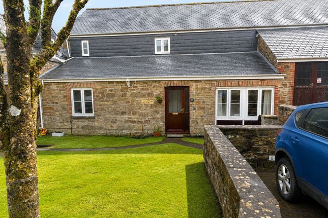 13, Castle Hill Court, Bodmin photo 2